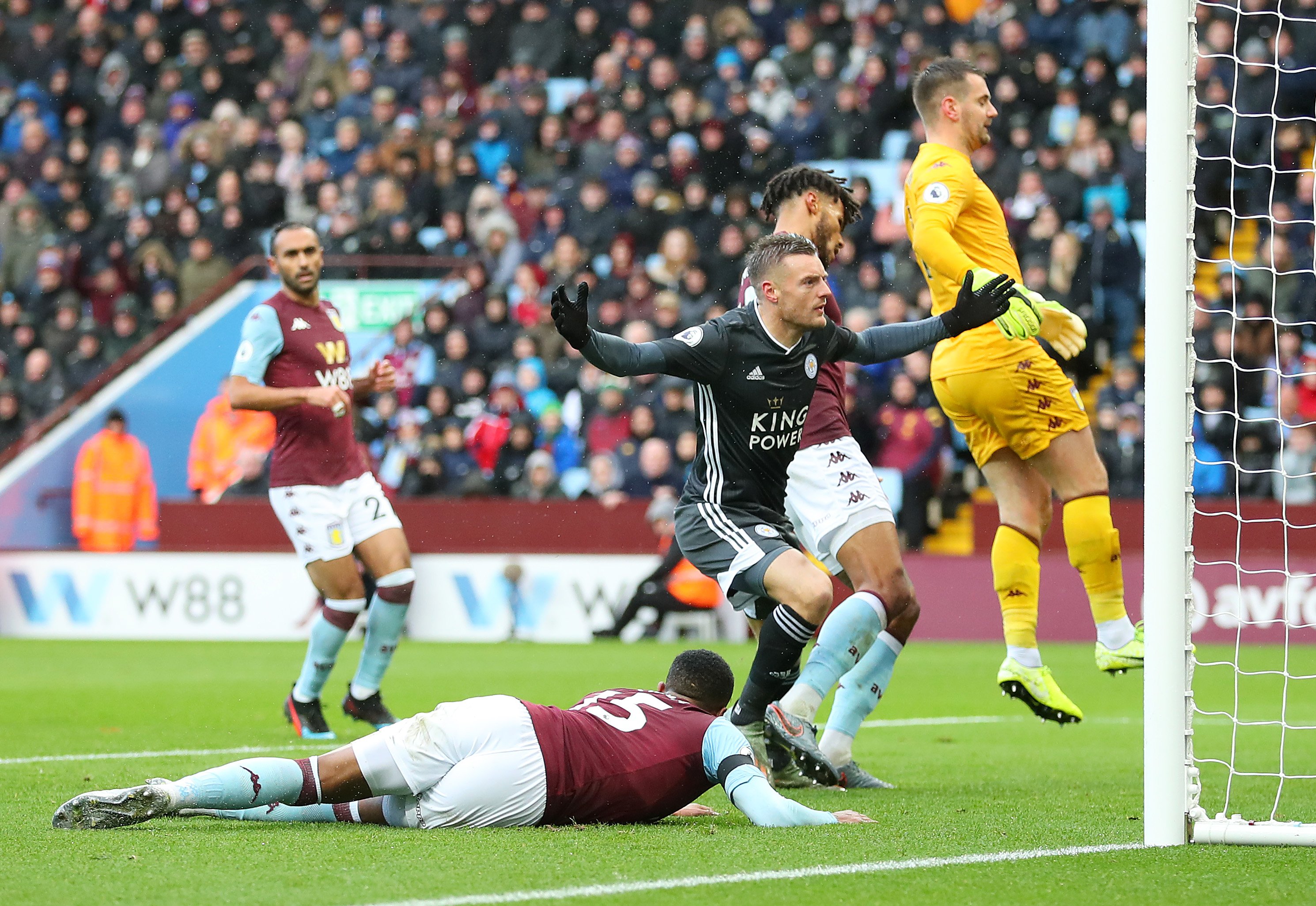 次证明了足 次证明了足