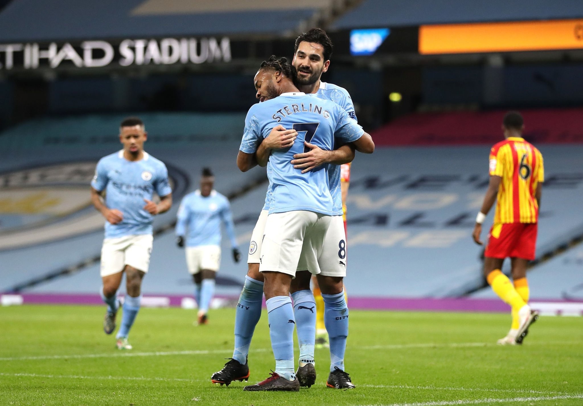 庆祝动作中 庆祝动作中